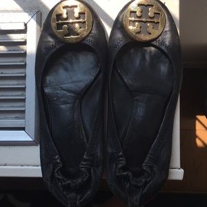 Tory Burch size 6 black flats with gold logo